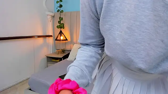 Snapshot of Paulina_Lopezz chatting on February 2025 08:25:01 PM Paulina Lopezz online show from February 2025 08:25:01 PM