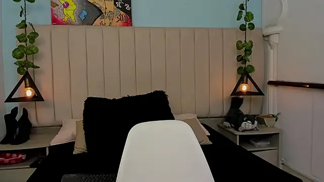 Snapshot of Paulina_Lopezz chatting on October 2025 07:45:02 PM Paulina Lopezz online show from October 2025 07:45:02 PM