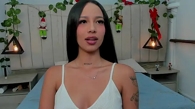 Snapshot of Paulina_Lopezz chatting on December 2025 09:52:02 PM Paulina Lopezz online show from December 2025 09:52:02 PM