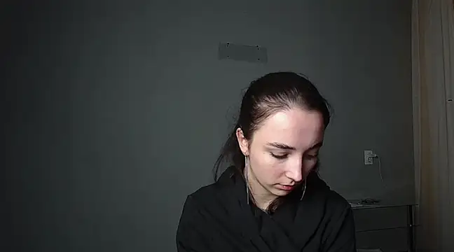 Eva Gloryy online show from February 2025 07:10:01 PM