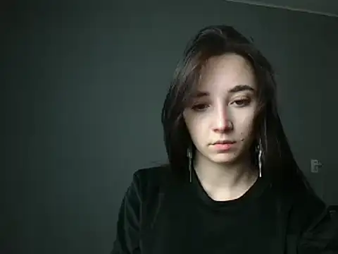 Eva Gloryy online show from March 2025 07:17:02 PM