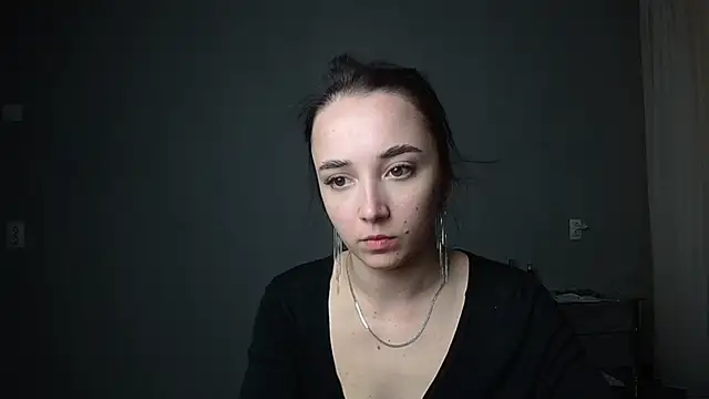 Eva Gloryy online show from March 2025 04:11:01 PM