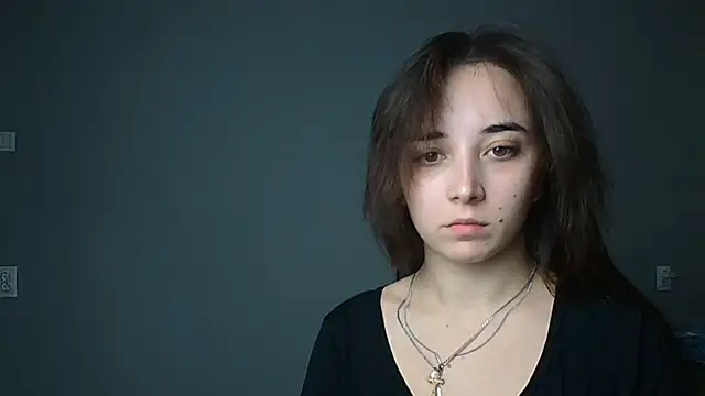 Eva Gloryy online show from October 2025 05:09:02 PM