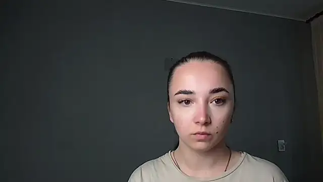 Eva Gloryy online show from May 2026 06:31:01 AM