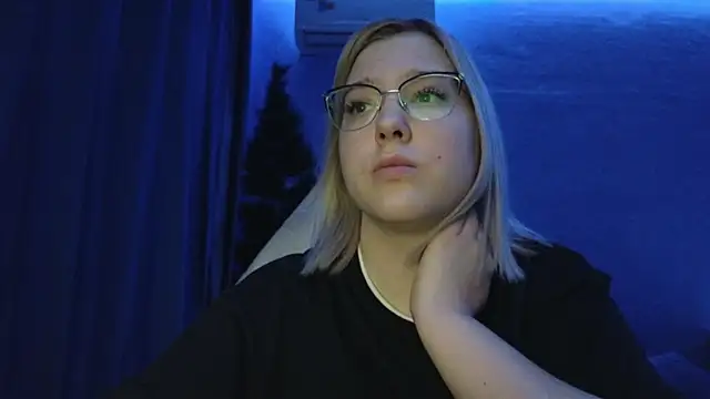 Snapshot of HotBrandyX chatting on December 2025 10:52:02 AM HotBrandyX online show from December 2025 10:52:02 AM