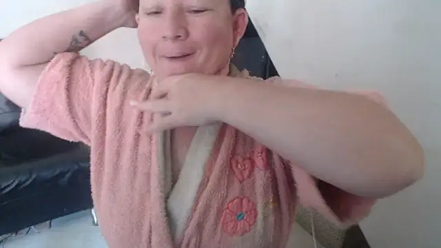 Snapshot of Yohis_Kiut25 chatting on September 2025 08:09:02 PM Yohis Kiut25 online show from September 2025 08:09:02 PM