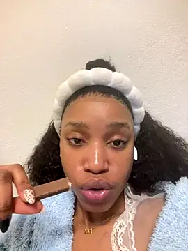 Go Meg online show from November 2025 08:47:02 PM