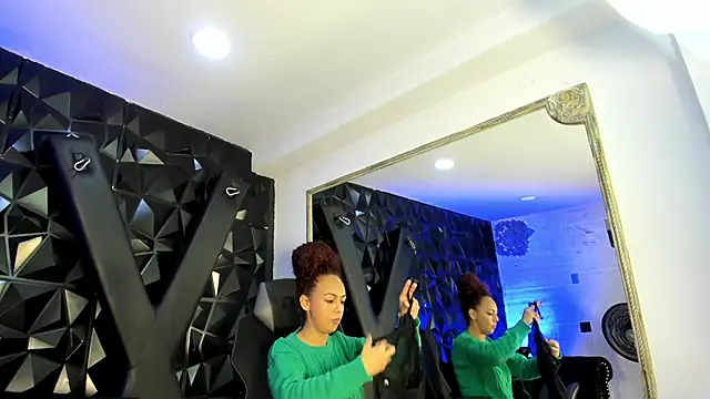 DalayMoore online show from May 2026 08:06:01 PM