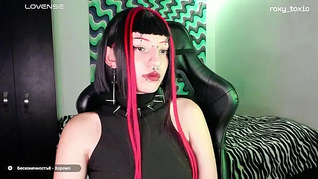 roxy toxic online show from March 2025 03:46:02 AM