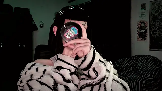 roxy toxic online show from February 2026 12:49:01 AM