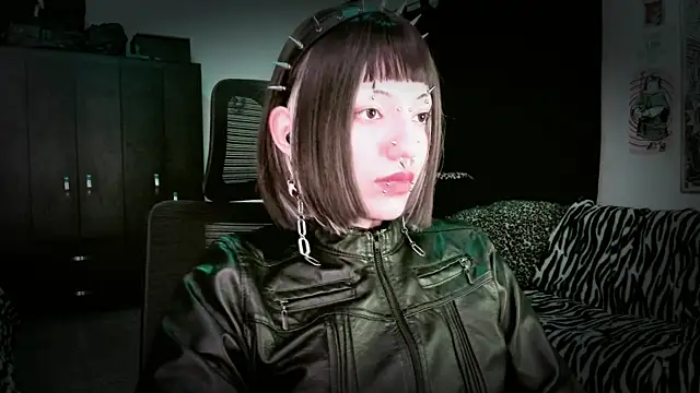 roxy toxic online show from April 2026 01:26:01 AM