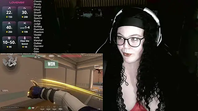 Snapshot of EveBaker04 chatting on March 2025 08:31:02 PM EveBaker04 online show from March 2025 08:31:02 PM