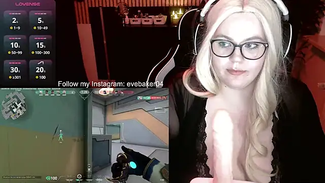 Snapshot of EveBaker04 chatting on March 2025 11:27:01 PM EveBaker04 online show from March 2025 11:27:01 PM