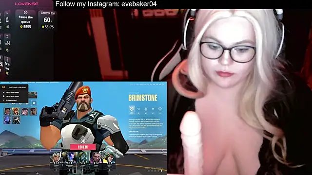 Snapshot of EveBaker04 chatting on March 2025 08:42:01 PM EveBaker04 online show from March 2025 08:42:01 PM