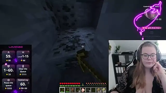 Snapshot of EveBaker04 chatting on September 2025 09:36:02 AM EveBaker04 online show from September 2025 09:36:02 AM