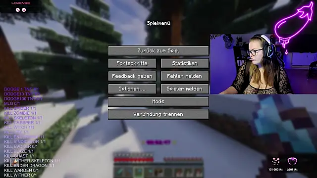 Snapshot of EveBaker04 chatting on October 2025 03:54:01 PM EveBaker04 online show from October 2025 03:54:01 PM