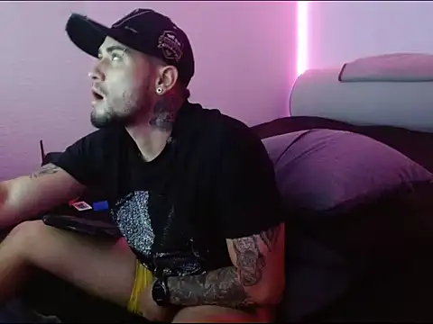 Snapshot of Lliam_2 chatting on January 2025 05:52:01 AM Lliam 2 online show from January 2025 05:52:01 AM