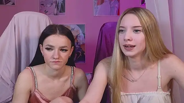 Snapshot of katt__y chatting on February 2025 08:56:02 AM katt y online show from February 2025 08:56:02 AM