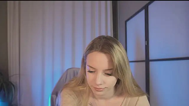 Snapshot of katt__y chatting on February 2025 06:14:02 AM katt y online show from February 2025 06:14:02 AM