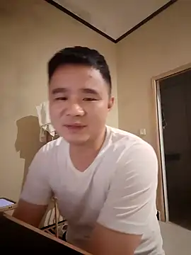 Snapshot of goodboyfcy chatting on February 2025 08:37:01 AM goodboyfcy online show from February 2025 08:37:01 AM