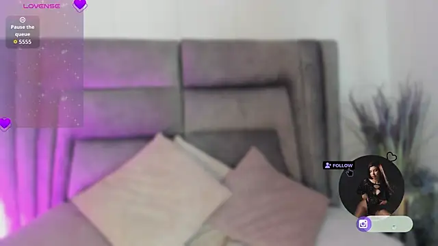 DannaJhonson1 online show from March 2026 07:25:01 PM