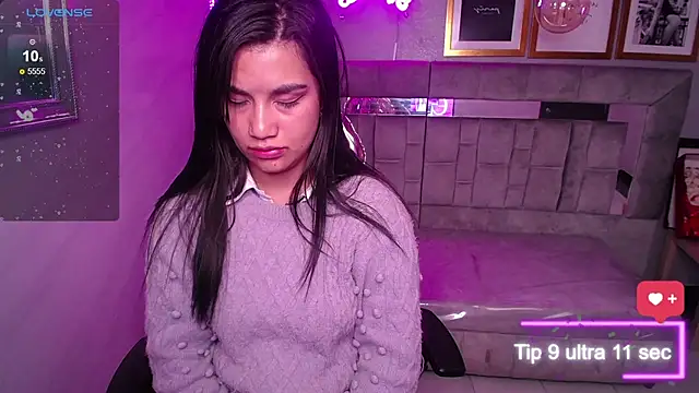 Skye Little v online show from February 2025 02:10:01 PM