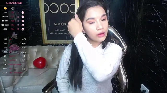 Skye Little v online show from February 2025 02:44:01 PM