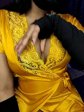 Snapshot of Love_Evaa chatting on February 2025 04:41:02 PM Love Evaa online show from February 2025 04:41:02 PM