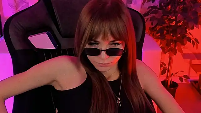 DakotaaJohnnson online show from January 2025 02:41:01 PM