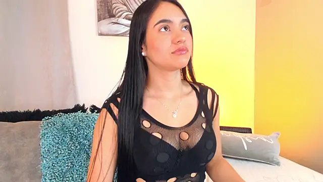 Snapshot of miss_hellen2 chatting on January 2025 12:13:01 PM miss hellen2 online show from January 2025 12:13:01 PM