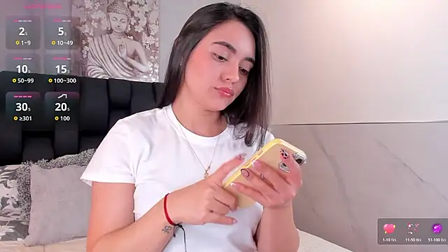 Snapshot of miss_hellen2 chatting on January 2026 05:45:01 AM miss hellen2 online show from January 2026 05:45:01 AM