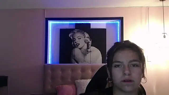 Kitten Cam online show from January 2025 12:27:01 PM