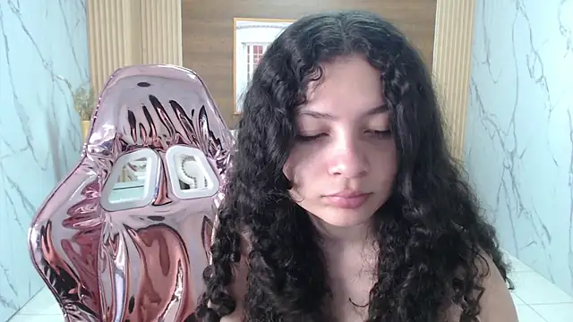 shalon diaz s online show from November 2025 01:11:01 PM