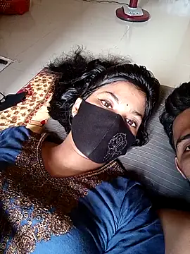 Snapshot of Hot_couple_1 chatting on September 2025 09:11:02 AM Hot couple 1 online show from September 2025 09:11:02 AM