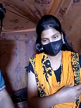 Snapshot of Hot_couple_1 chatting on February 2026 04:25:01 PM Hot couple 1 online show from February 2026 04:25:01 PM