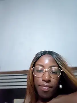 Snapshot of melangelo17 chatting on April 2026 02:20:01 AM melangelo17 online show from April 2026 02:20:01 AM