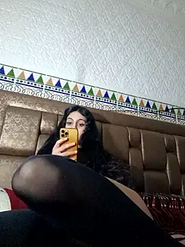 majdolin78 online show from February 2025 06:54:02 PM