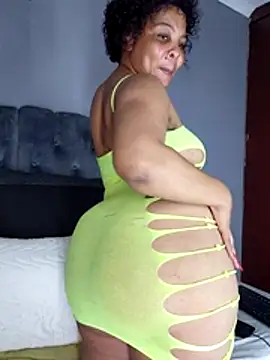 Snapshot of Fattypussyxx chatting on April 2026 08:39:02 PM Fattypussyxx online show from April 2026 08:39:02 PM