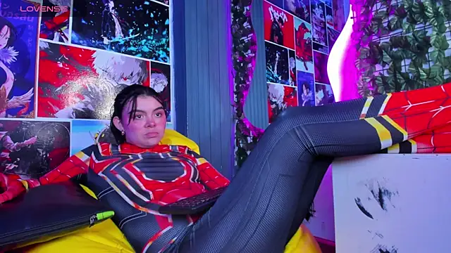 Zoe Cheshire online show from February 2025 03:54:01 AM