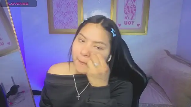 Paulette v online show from May 2026 01:07:02 PM