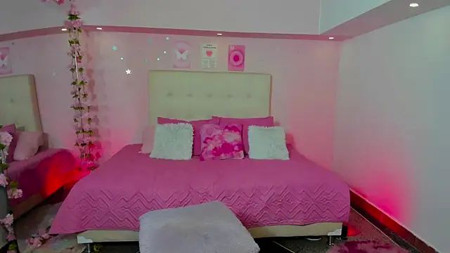 ScarlettDreamss7 online show from October 2025 09:15:01 PM