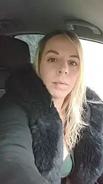 SweetyNinaOff1 online show from January 2026 03:39:02 PM