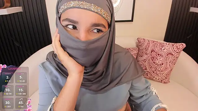 Snapshot of Ayha_khalaf chatting on March 2025 06:03:01 AM Ayha khalaf online show from March 2025 06:03:01 AM