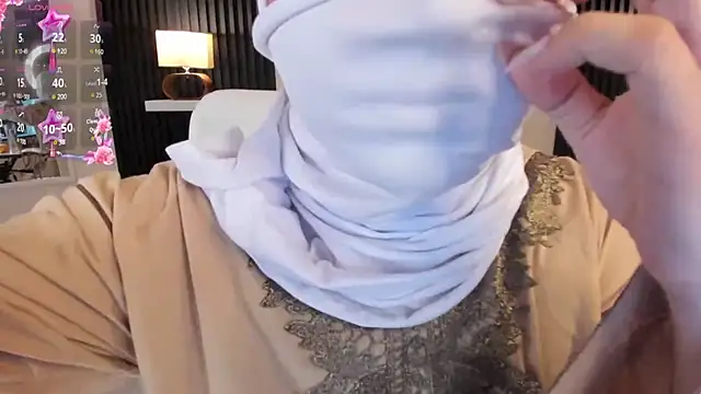 Snapshot of Ayha_khalaf chatting on March 2025 02:52:01 AM Ayha khalaf online show from March 2025 02:52:01 AM