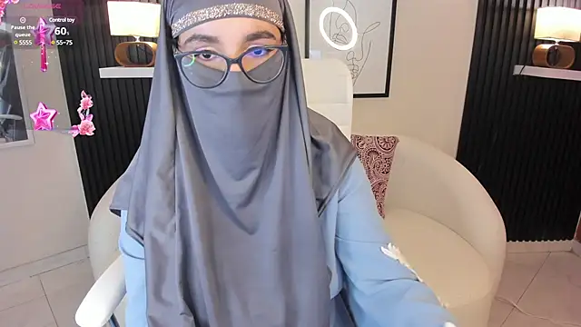 Snapshot of Ayha_khalaf chatting on March 2025 04:04:01 AM Ayha khalaf online show from March 2025 04:04:01 AM