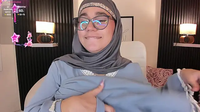 Snapshot of Ayha_khalaf chatting on March 2025 07:03:02 AM Ayha khalaf online show from March 2025 07:03:02 AM