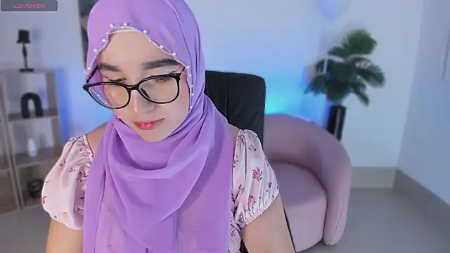 Snapshot of Ayha_khalaf chatting on September 2025 01:17:02 AM Ayha khalaf online show from September 2025 01:17:02 AM