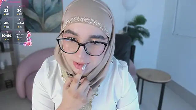 Snapshot of Ayha_khalaf chatting on September 2025 01:29:01 AM Ayha khalaf online show from September 2025 01:29:01 AM