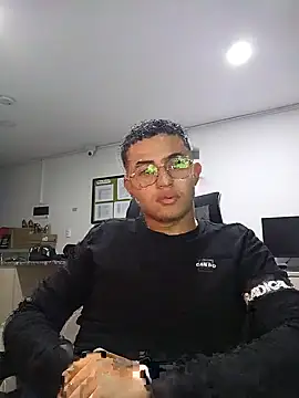 Thonny-becker online show from March 2025 11:37:01 PM