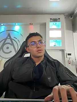 Thonny-becker online show from October 2025 11:27:02 PM